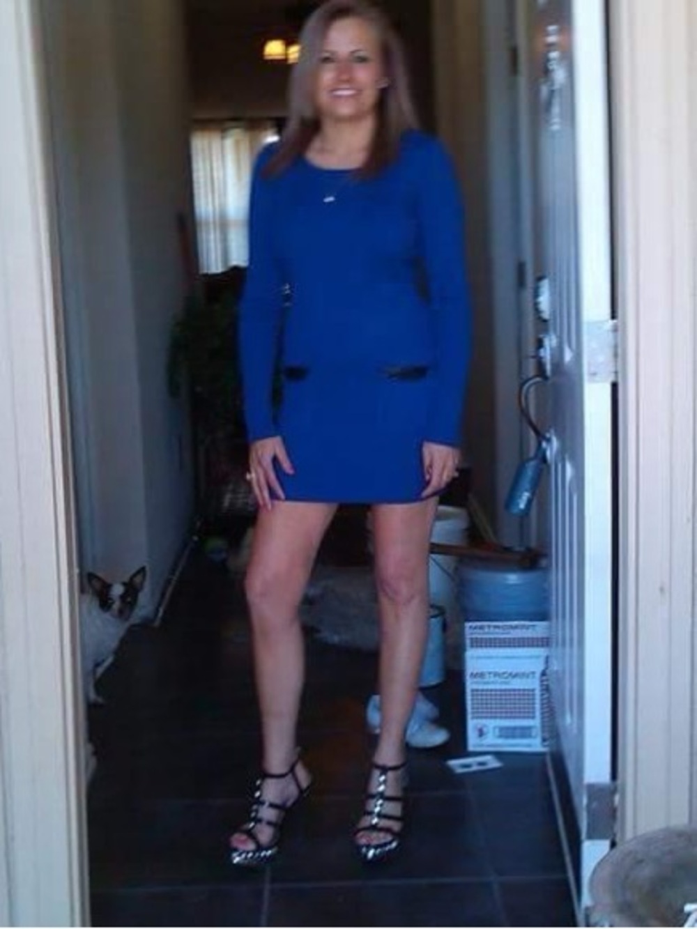 AGB Women's Ribbed Knit Dress with Pockets - Size S - Vibrant Blue